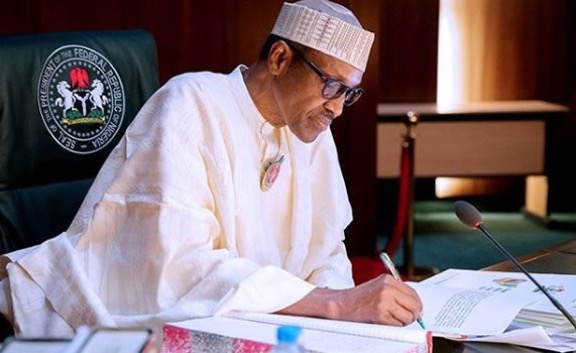 Read more about the article Buhari writes Senate to decline Assent to Electoral Amendment Bill. See The Letter