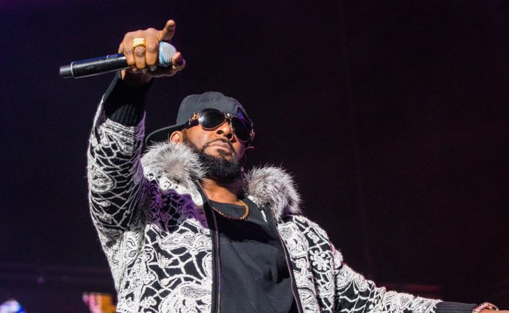 You are currently viewing R Kelly groomed 14-year-old girl as sex ‘pet’